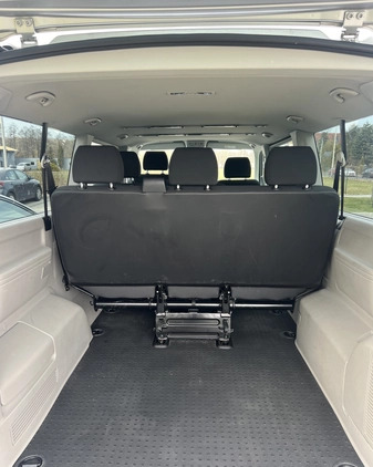 Volkswagen Caravelle cena 170000 przebieg: 137506, rok produkcji 2018 z Katowice małe 172